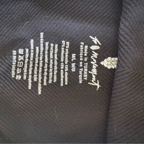 Free People Cropped Seamless top Black M/L - Picture 4 of 4